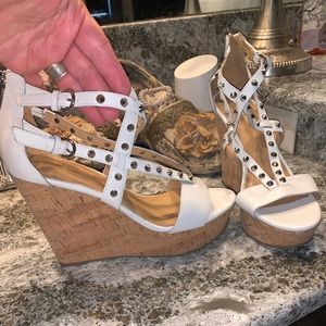 Marc Fisher Lorda wedges